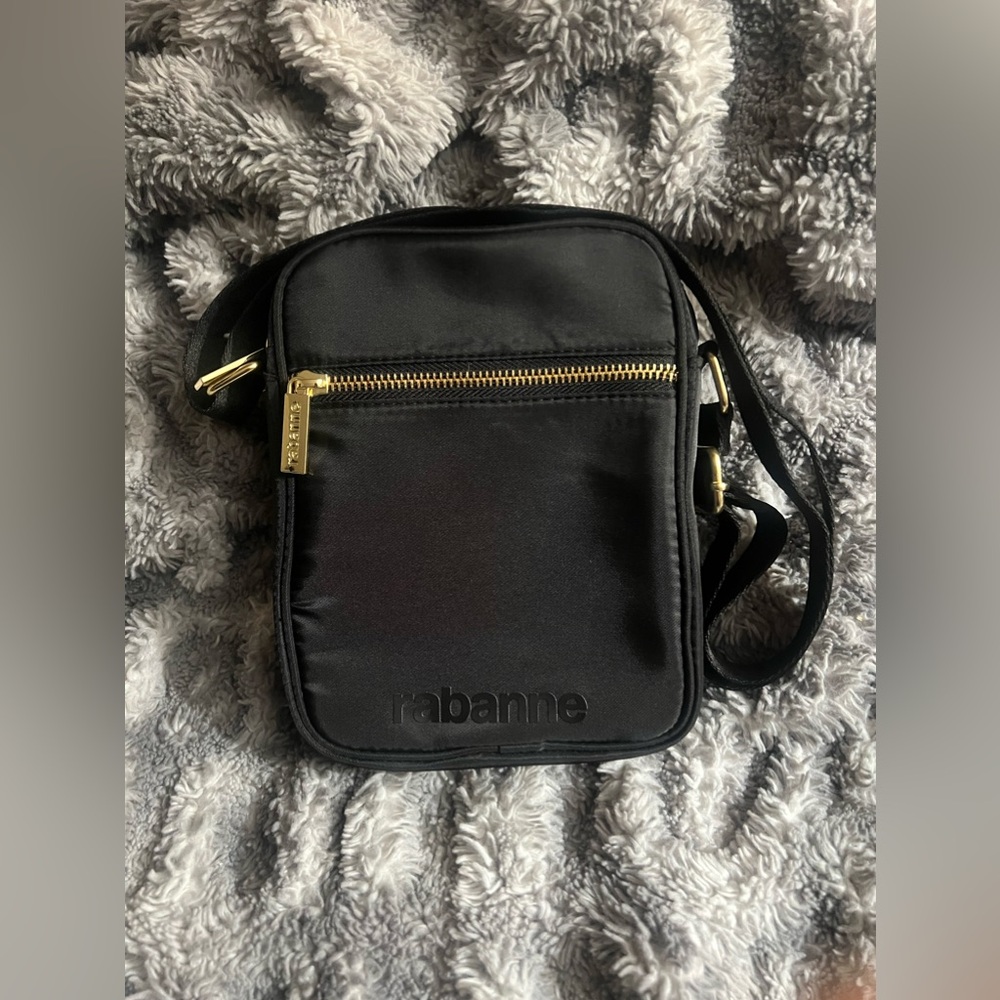 Paco Rabanne Crossbody
Black and Gold Colored
(water resistant)